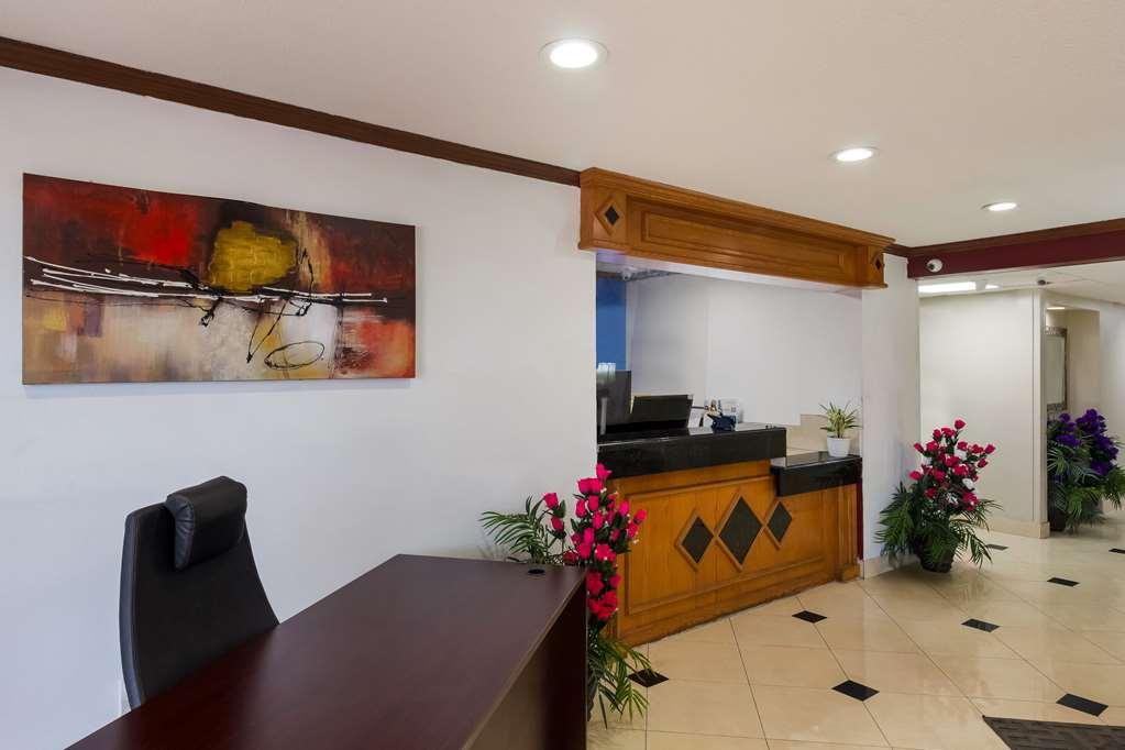 Rodeway Inn Houston North Greenspoint ภายใน รูปภาพ