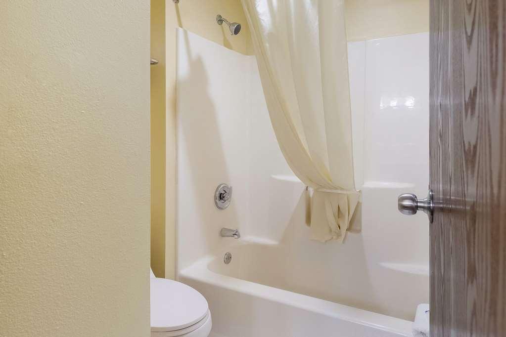 Rodeway Inn Houston North Greenspoint ห้อง รูปภาพ
