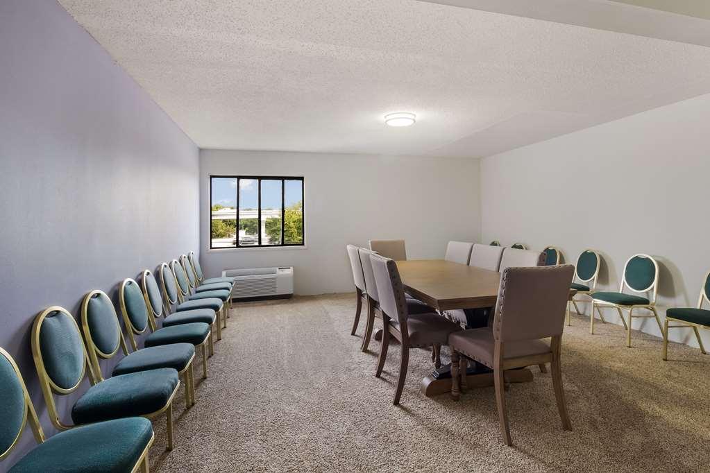 Rodeway Inn Houston North Greenspoint สิ่งอำนวยความสะดวก รูปภาพ